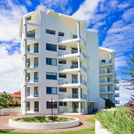 Oceanside Resort - Absolute Beachfront Apartments Gold Coast Esterno foto