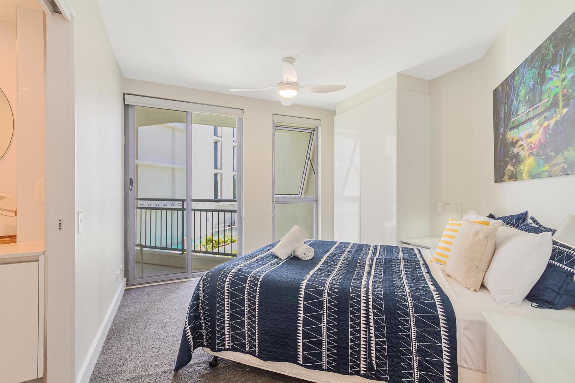 Oceanside Resort - Absolute Beachfront Apartments Gold Coast Esterno foto