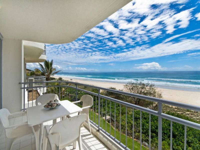 Oceanside Resort - Absolute Beachfront Apartments Gold Coast Esterno foto