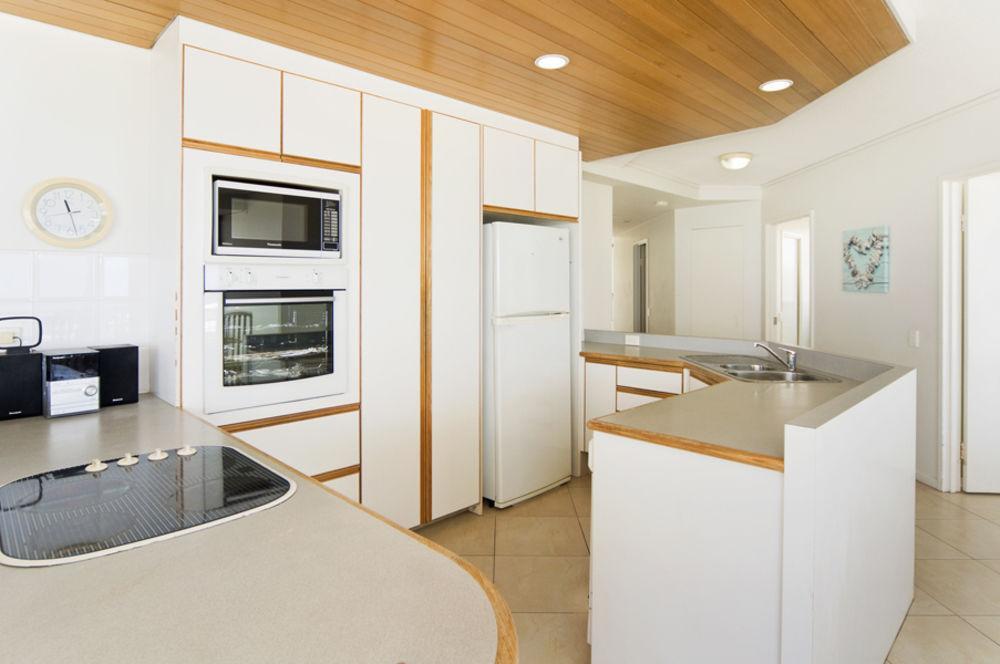 Oceanside Resort - Absolute Beachfront Apartments Gold Coast Esterno foto
