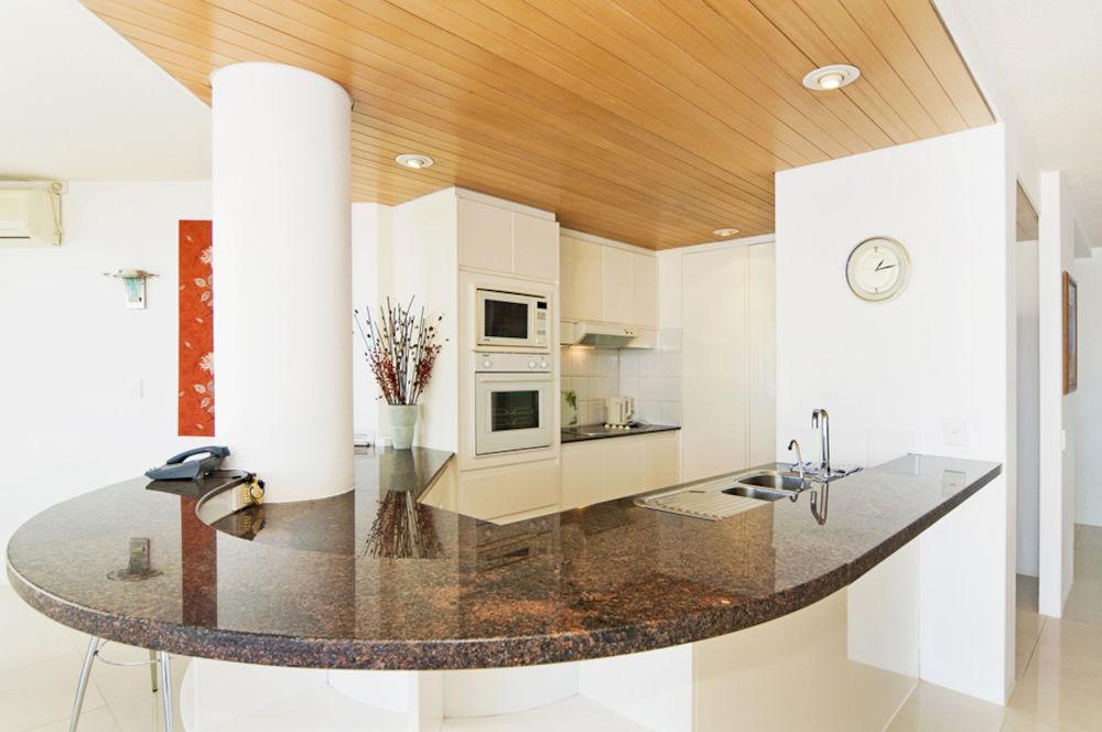 Oceanside Resort - Absolute Beachfront Apartments Gold Coast Esterno foto